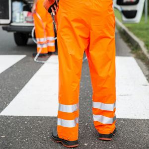 Vêtements et gilets fluo